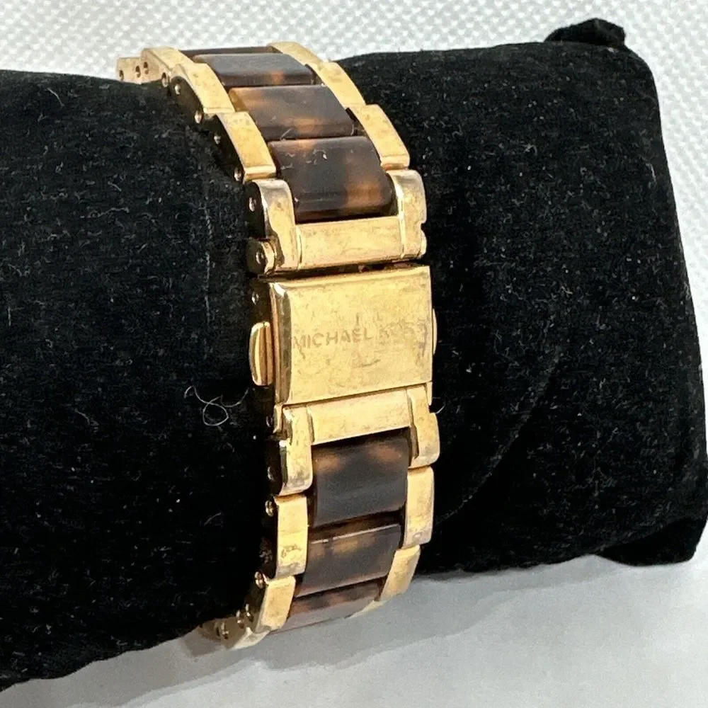 Michael Kors MK5841 Women's Two Tone Analog Rose Dial Quartz Wrist Watch NUL64